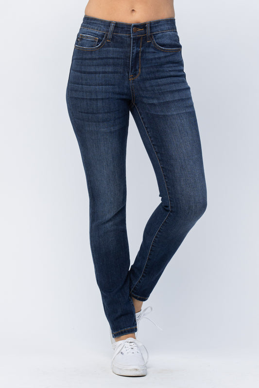 Judy Blue Hi-Rise Clean Dark Relaxed Fit