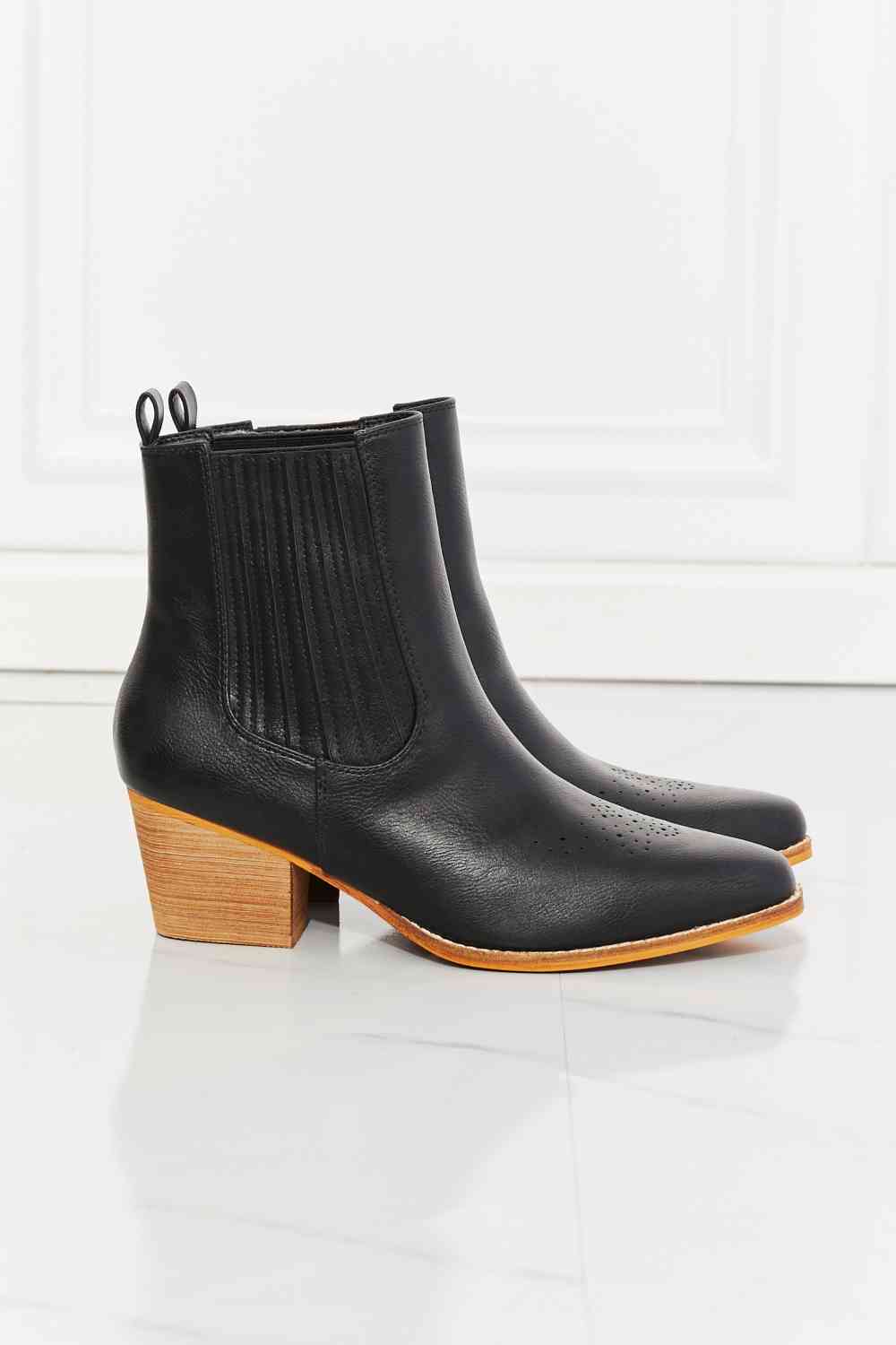 Journey Stacked Heel Chelsea Boot in Black