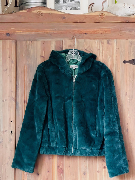 Cropped Faux Fur Jacket with zipper and Hood Green